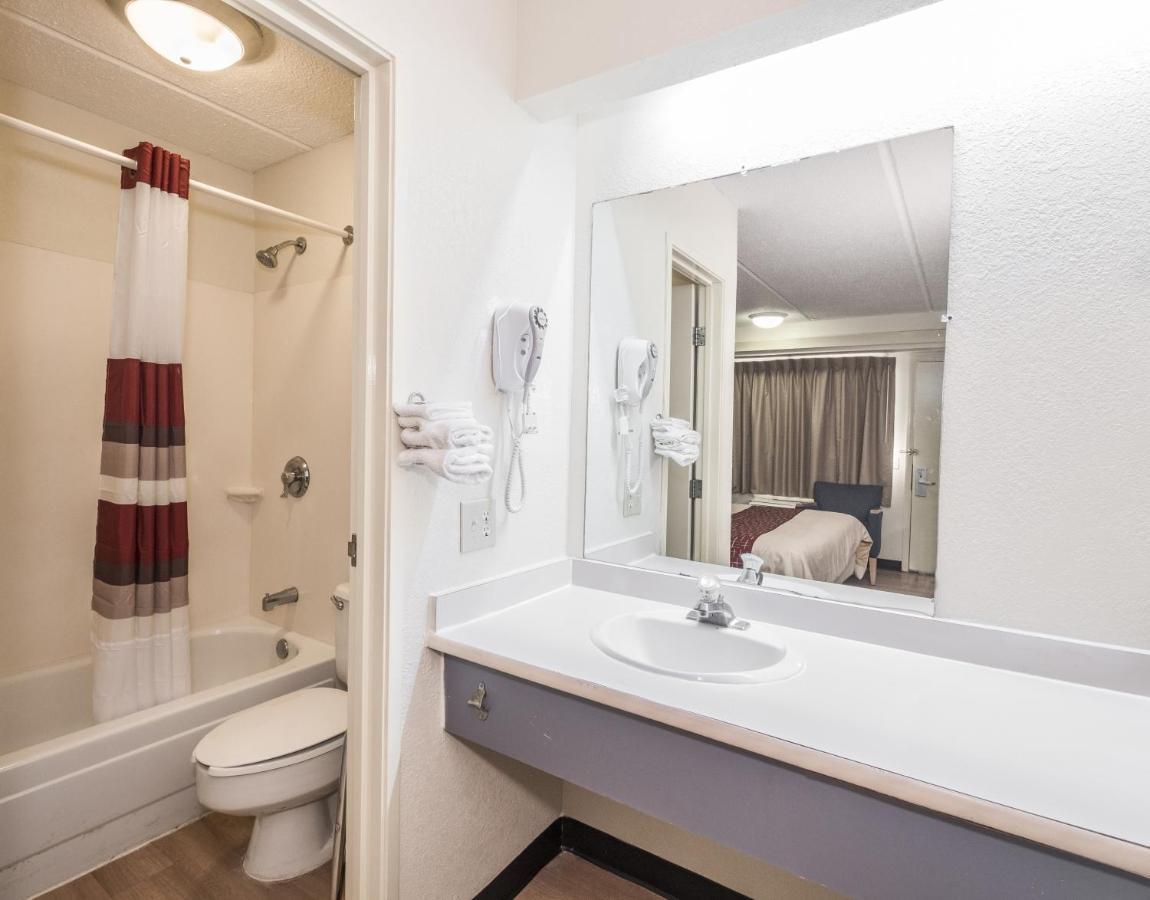 Red Roof Inn Atlanta-Норкросс Экстерьер фото